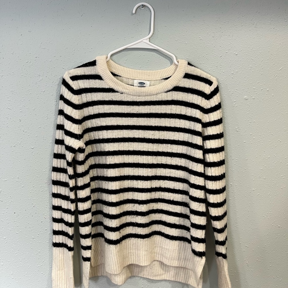 Old Navy Black and White Striped Sweater